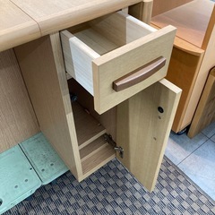 ⭐︎新品⭐︎バタフライ式ダイニングテーブルの画像