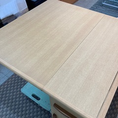 ⭐︎新品⭐︎バタフライ式ダイニングテーブルの画像