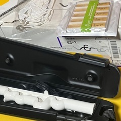 ヤマハ カジュアル管楽器 Venova アルトヴェノーヴァ　新品リード10個付き収納ケース付きの画像