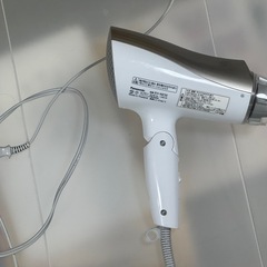 ドライヤーの画像