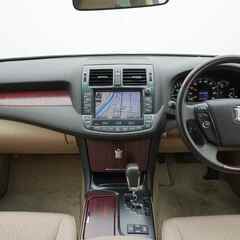 ✨トヨタの大定番セダン✨トヨタ クラウン 　ロイヤルサルーン　ナビパッケージの画像