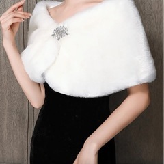 ブライダル ウェディングショール ファーの画像