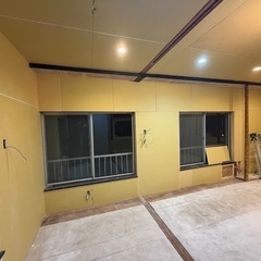 北区　クロス張りを手伝ってください！