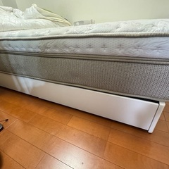 ダブルベッド譲ります。【無料】の画像