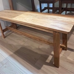 LOWYAダイニングテーブルセットの画像