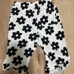 子供服　90センチ　花柄　ズボンの画像
