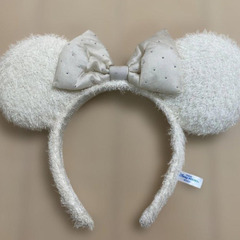 ﾃﾞィズﾆ－♥️ｗhite系ミﾆ－のカチュ－シャ【タグ付未使用】の画像