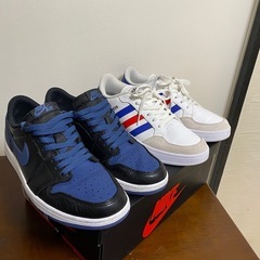 NIKE & ADIDAS  27.5cmの画像