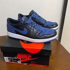 NIKE & ADIDAS  27.5cmの画像