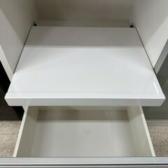 ★リユースのサカイ高崎店★TJ13713 (株)松田家具 食器棚 白 H197×D52×W120 クリーニング済みの画像