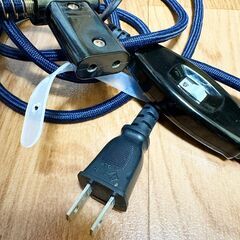 こたつコード L型プラグ 2つ穴 2PL 7A 250Vの画像