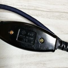 こたつコード L型プラグ 2つ穴 2PL 7A 250Vの画像