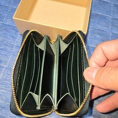 ルガトショルダーハーフウォレットの画像