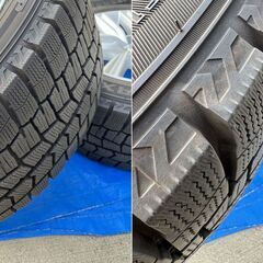 ★トヨタクラウン純正★ホイール タイヤセット 17×7 1/2J 215/55R17 94Q ダンロップ WINTERMAXX 22年製造 バランス調整済 #12Z1644b39の画像