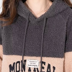 新品ボア素材のオーバーサイズパーカーの画像