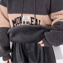 新品ボア素材のオーバーサイズパーカーの画像