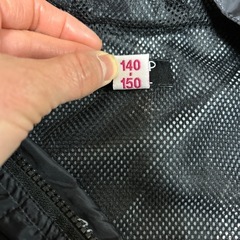 アナップのシャカシャカジャンパーの画像