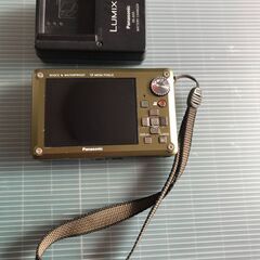Panasonic パナソニック　LUMIX ルミックス　DMC-FT1 デジカメ　コンパクトデジタルカメラ　コンデジ　防水の画像