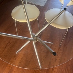 ガラステーブル　の画像