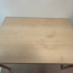 伸長式ダイニングテーブルの画像