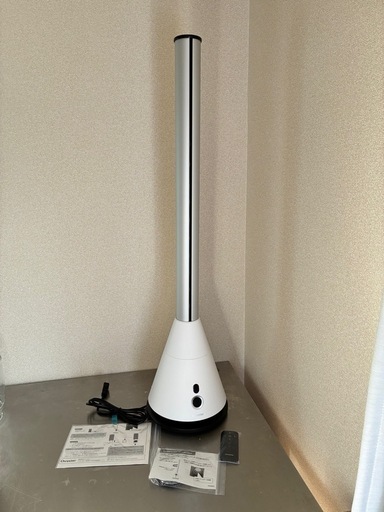 清朝 青い波と魚の絵柄の八角皿