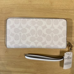 コーチ　シグネチャーホワイト長財布I②【新品未使用】の画像