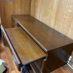 木製 ロータイプデスク／ローボード 幅135cm 分離使用可 コンセント2口の画像