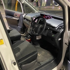 70ヴォクシー後期　煌！　リアモニター付き　早い者勝ち！の画像