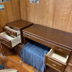 木製 ロータイプデスク／ローボード 幅135cm 分離使用可 コンセント2口の画像