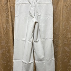 H&Mベージュパンツの画像