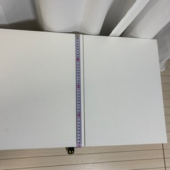 跳ね上げ式テーブルの画像