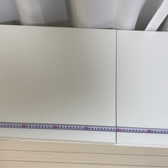 跳ね上げ式テーブルの画像