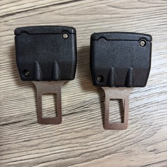LIPIN シートベルトバックル 2個セットの画像
