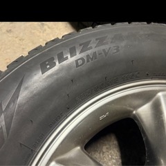 ランクル100 60thアニバーサリーハイグロス　スタッドレスの画像