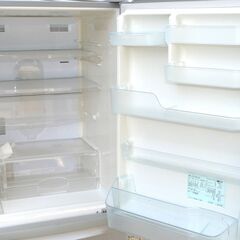 無料配達します🚚スリムで大容量💖321L💖日本製💖Panasonic💖NR-C328M-S💖の画像