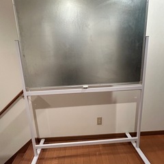 片面脚付ホワイトボードの画像