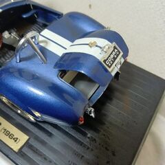 コブラミニカー、メタリックブルー色（1964）18分の1スケールの画像