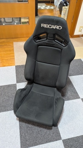 RECAROセミバケットシートSR-7