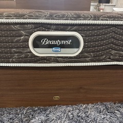 ダブルベッドセット　シモンズの画像