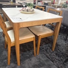 ダイニングテーブルセットの画像