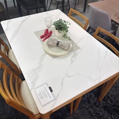 ダイニングテーブルセットの画像