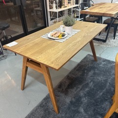 unico Adday ダイニングテーブルの画像