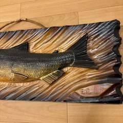 木彫り　魚　の画像