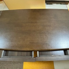 引き出し付きテーブル(机)の画像
