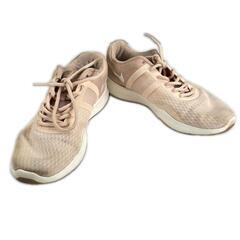 NIKE ナイキ City Trainer 2 スニーカー 合成繊維 ベージュ レディース【古着】【中古】の画像