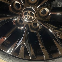 トヨタ　ヴェルファイア　新車取外し　アルミホイールタイヤの画像