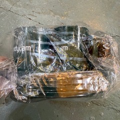 キャンプ 皿とコップの画像