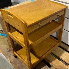 受け渡し先決定済み　木製ワゴンの画像