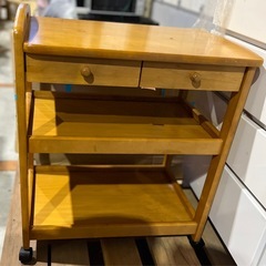 受け渡し先決定済み　木製ワゴンの画像