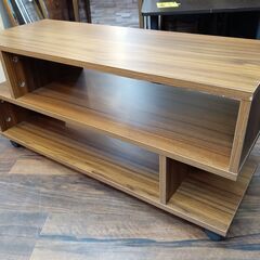 テレビボード　キャスター付き　テレビ台　ブラウン　木目調　S字　サイズ（約）幅80×奥30×高39　　■近隣配送無料 買取GO‼　栄和店の画像